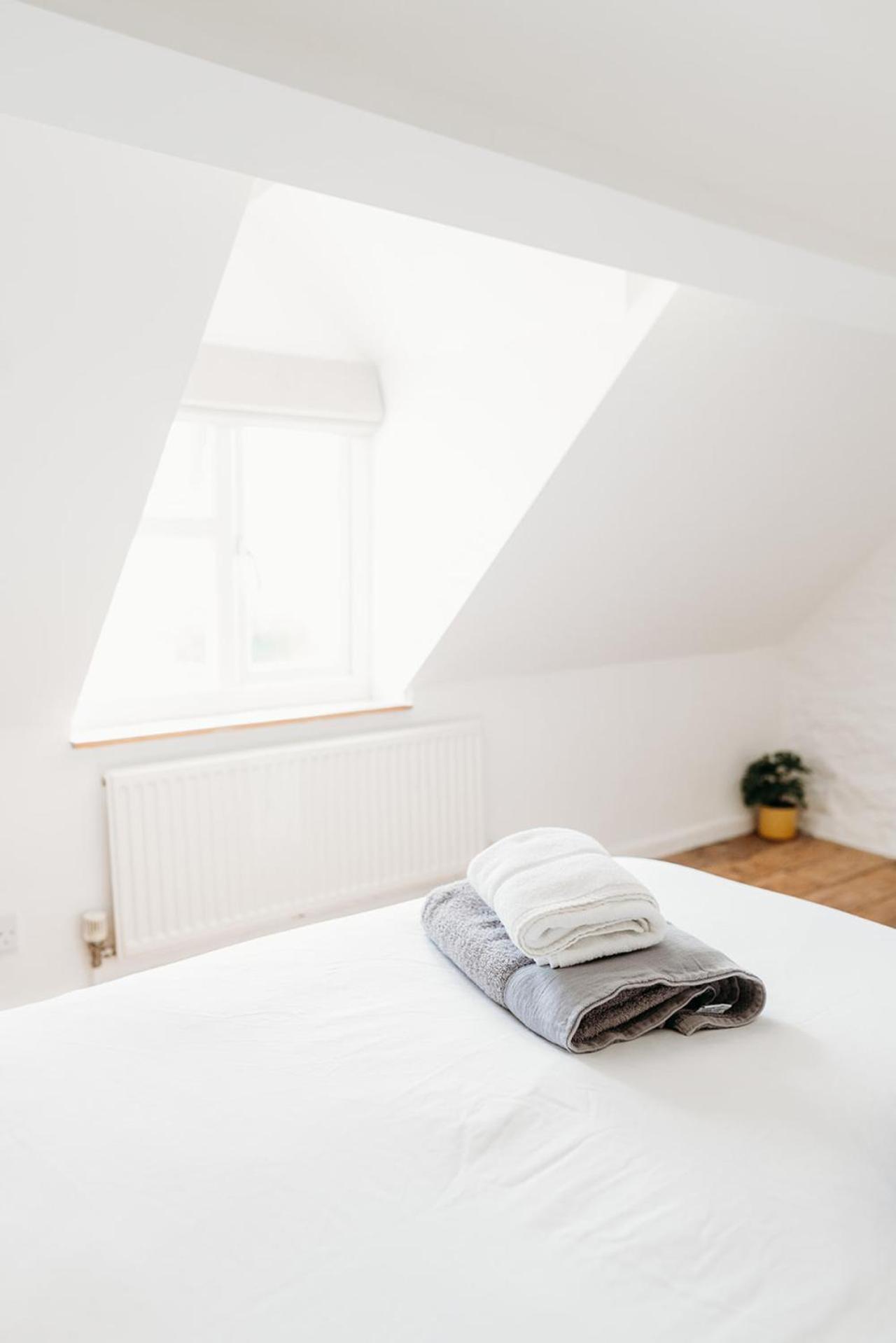 Villa Stunning 2Bd In The Heart Of Malmesbury! Exterior foto